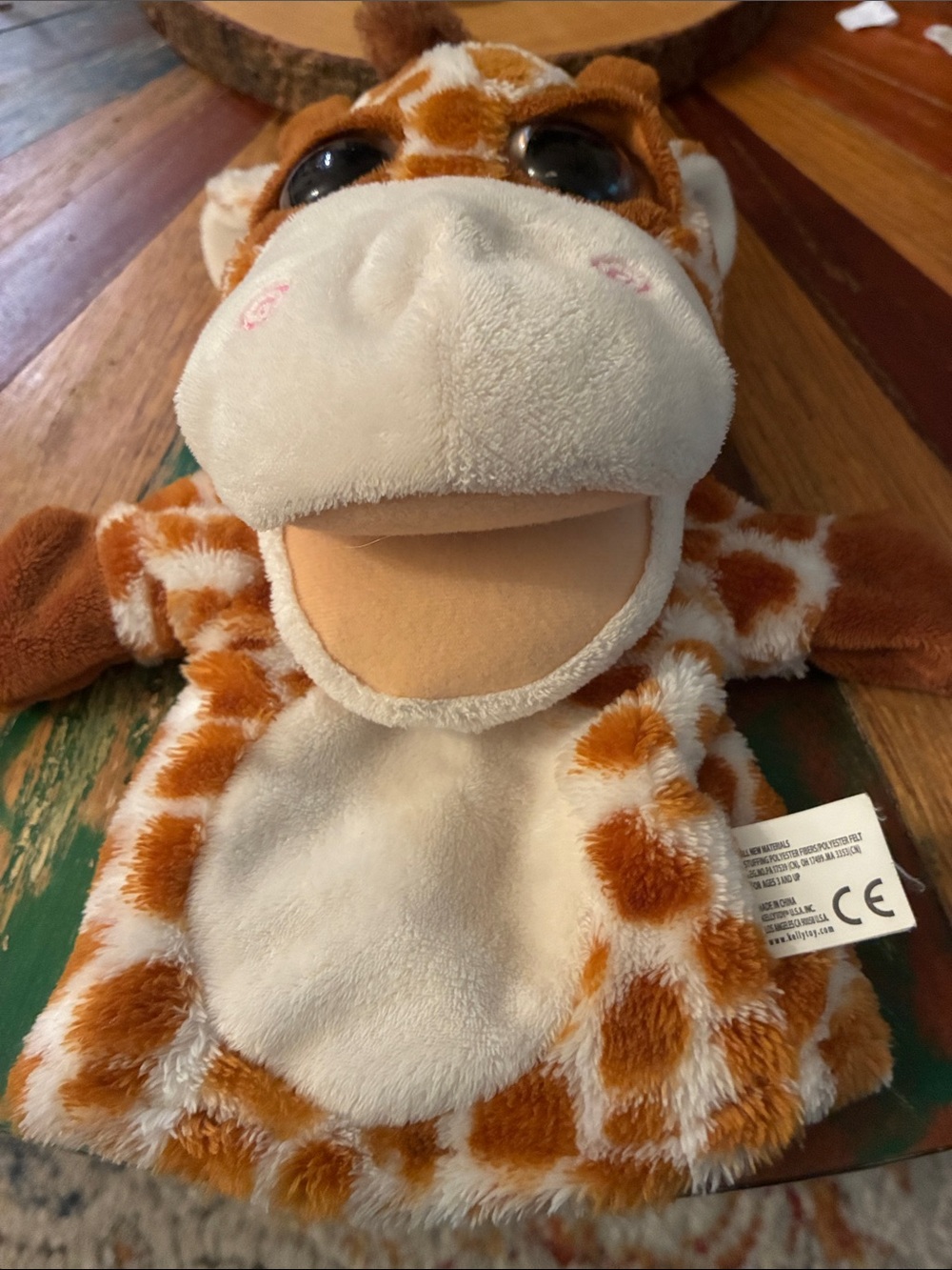 Kellytoy Giraffe Plush Puppet in Brown and White